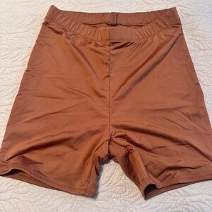 SKIMS Swim Shorts - Almond (S)